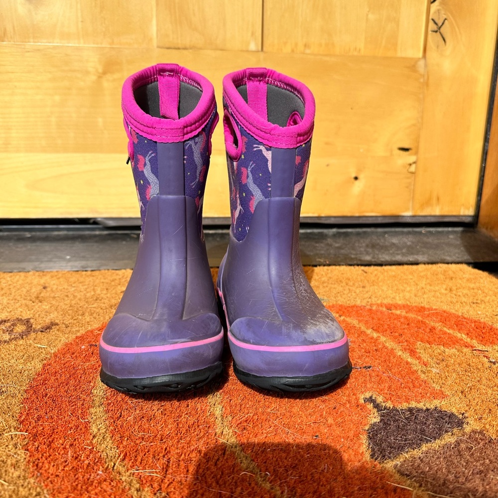Bogs unicorn theme girls size 9